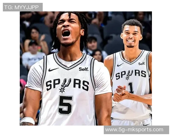 卡斯尔强调提升落位速度以便为文班亚马创造更大空间应对包夹挑战