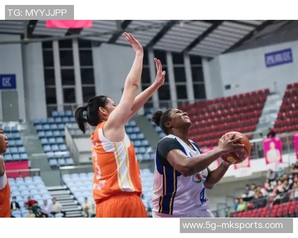 福建厦门白鹭女篮蓄势待发迎接2025年全国女子篮球锦标赛第二阶段挑战