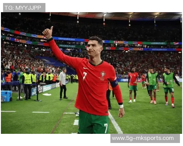 C罗坦言愿意只为国家队效力不再加盟任何俱乐部